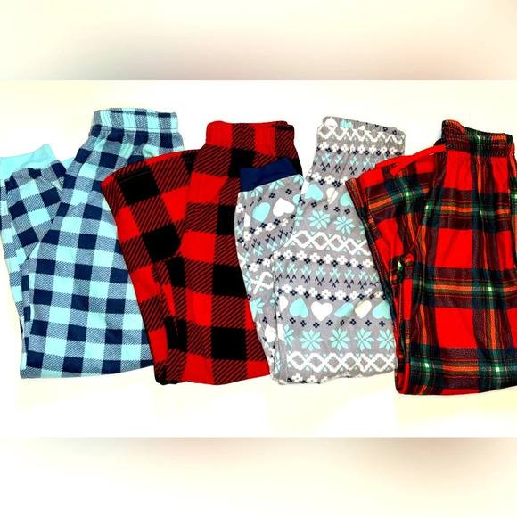 Cuddl Duds Other - Cuddl Duds Set of 4 Girls Fleece and Flannel Pajama Christmas Bottoms Size 7/8